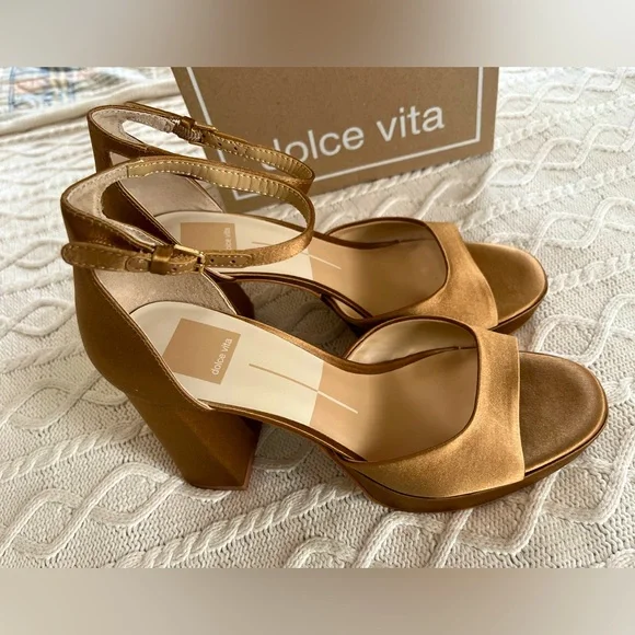 Dolce Vita “Pandora” Ankle Buckle mid- brown Platform Block Heel Sandals SZ 9 - Picture 1 of 16